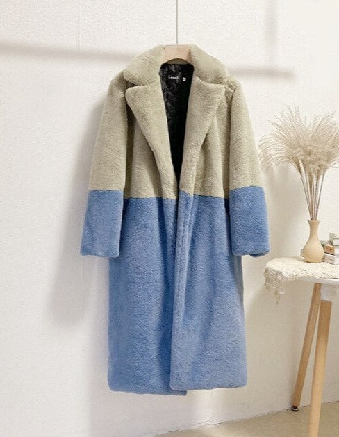 Gracefully Styled Coat for Any Occasion