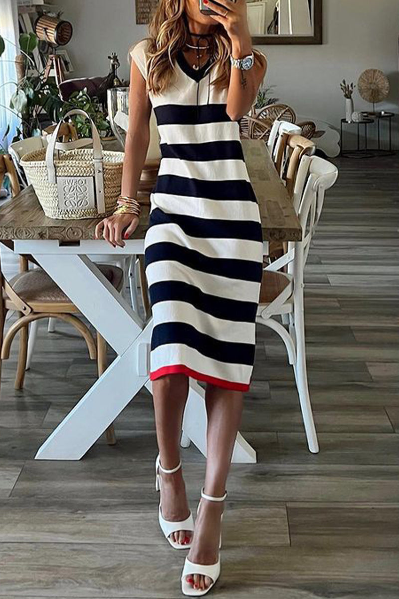 Classic Vintage Dress with a Flattering Fit