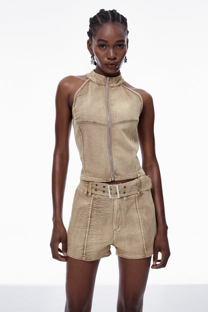 Effortlessly Elegant Pants with a Timeless Design