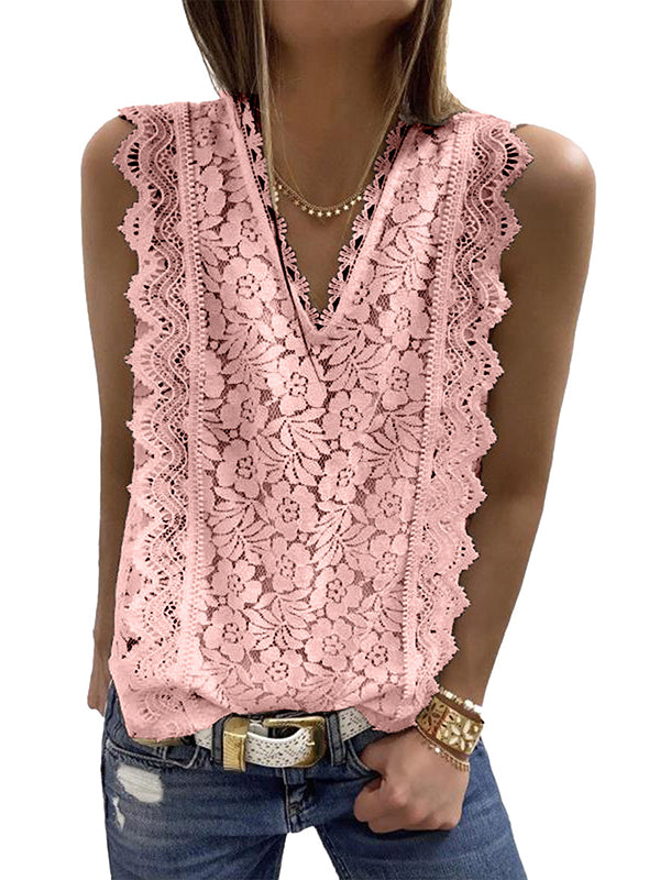 Effortlessly Elegant Top with a Timeless Design