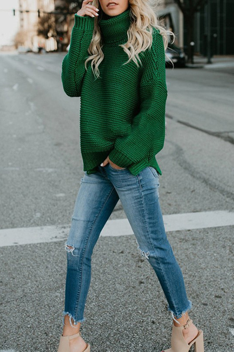 Gracefully Styled Sweater for Any Occasion