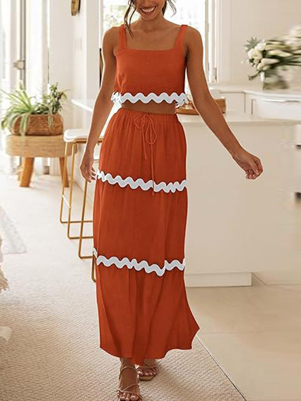 Effortlessly Elegant Top with a Timeless Design