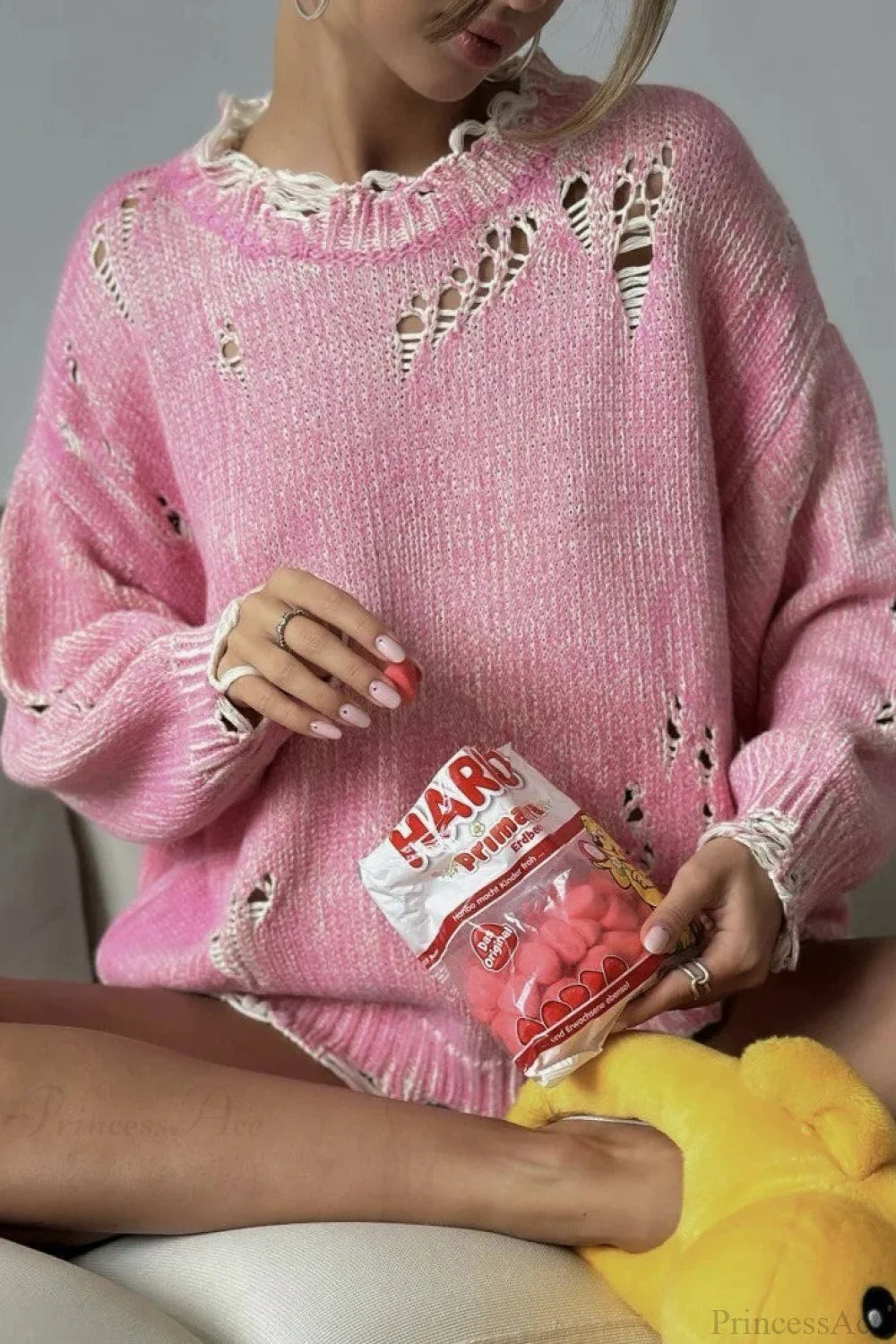 Classic Vintage Sweater with a Flattering Fit
