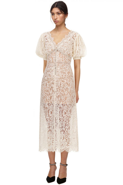Sophisticated Dress with a Clean Classic Look