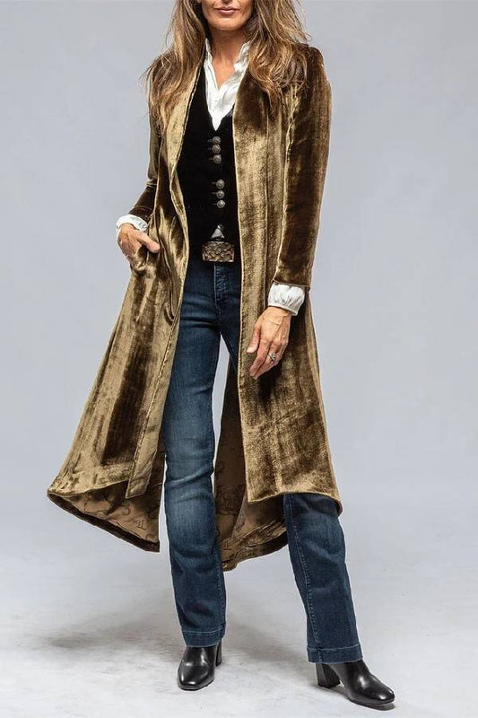 Gracefully Styled Coat for Any Occasion