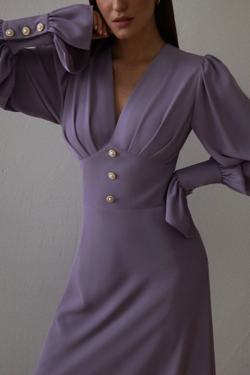 Classic Vintage & Enduringly Stylish Dress