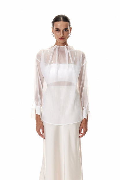 Polished Top with an Effortless Classic Look