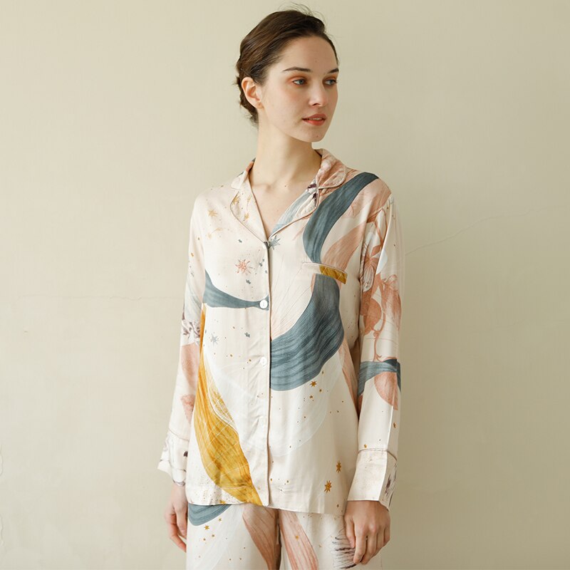 Classic Vintage Cardigan with a Flattering Fit