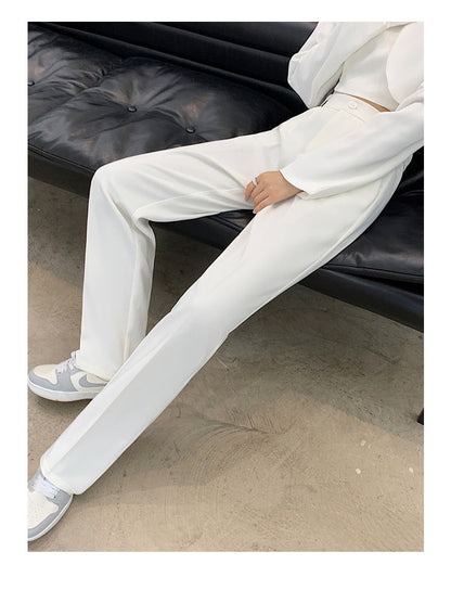 A Vintage Style Trousers with Delicate Timeless Details