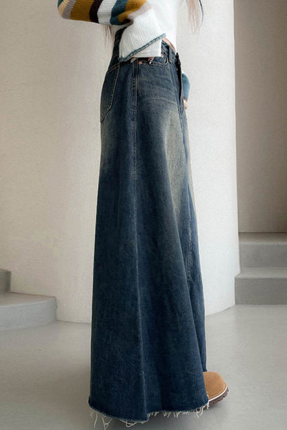 Well Tailored Garment with a Graceful Silhouette