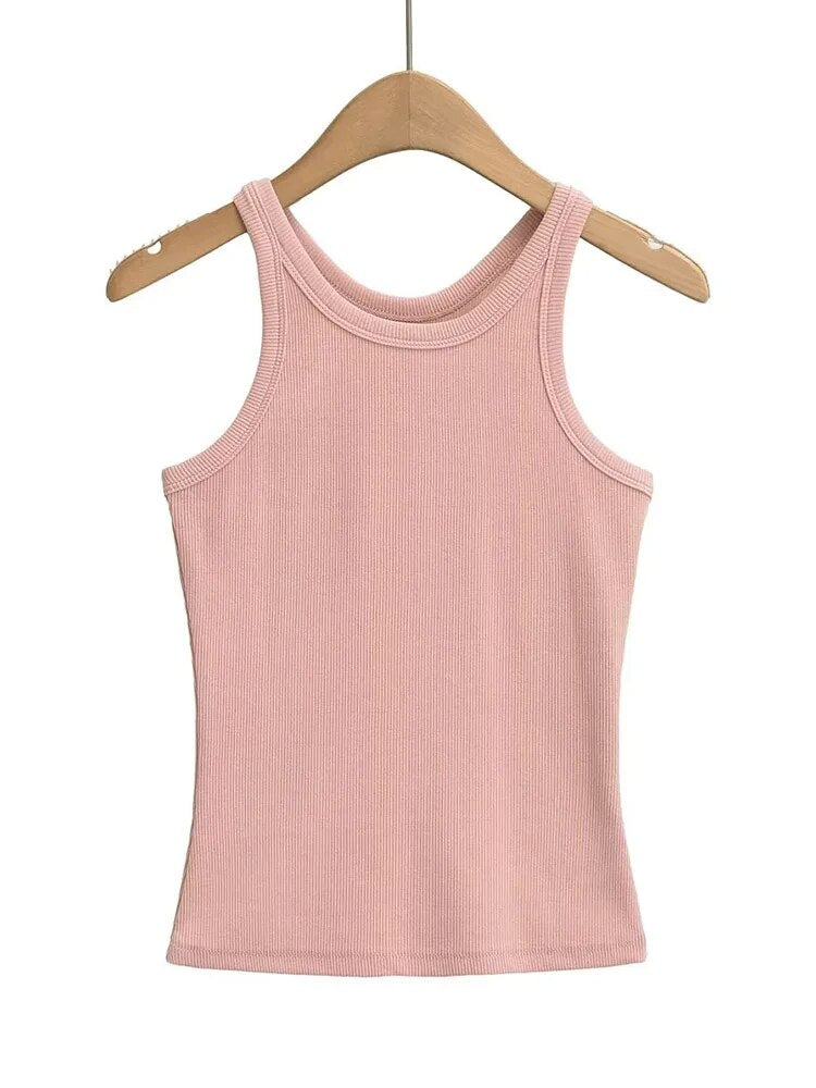 Effortlessly Elegant Top with a Timeless Design