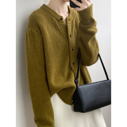 Elegantly Styled Cardigan for Everyday Wear