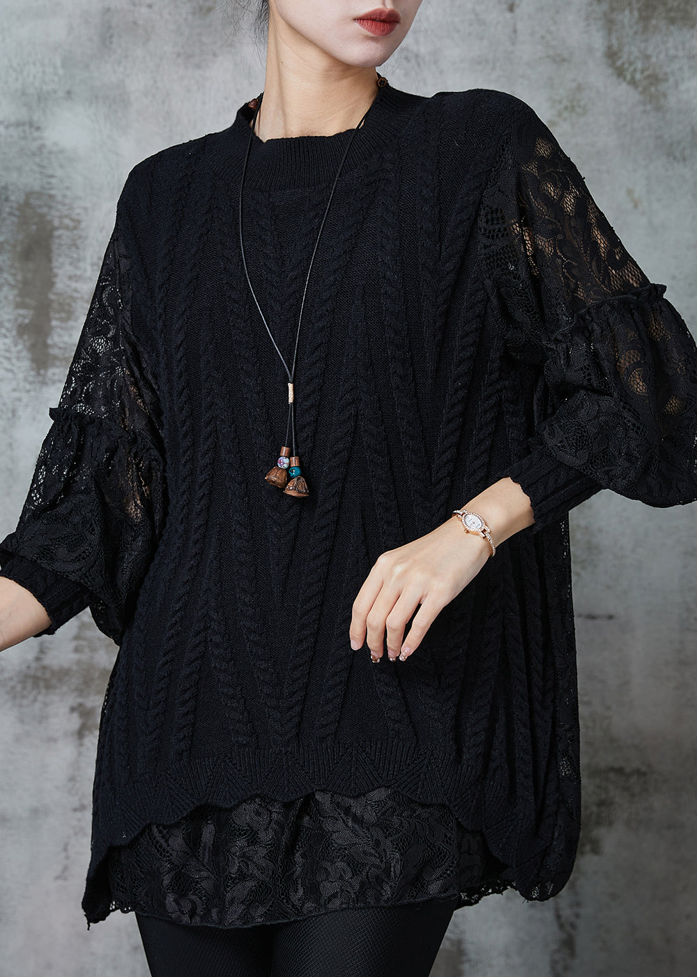Effortlessly Elegant Top with a Timeless Design