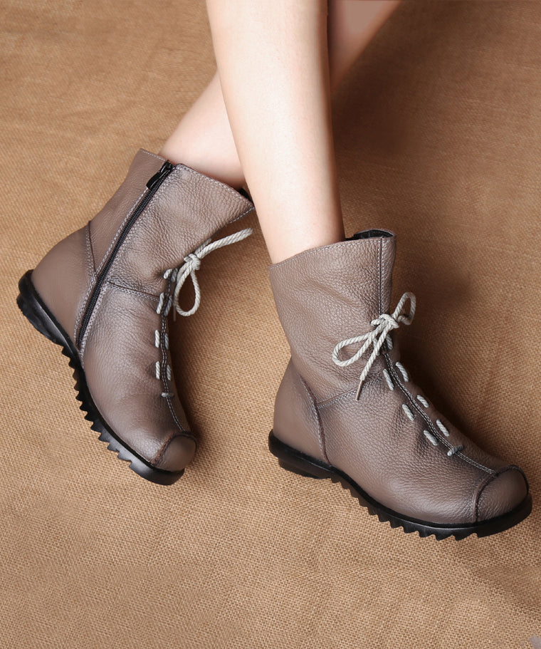 Beautifully Finished Boots in a Timeless Design