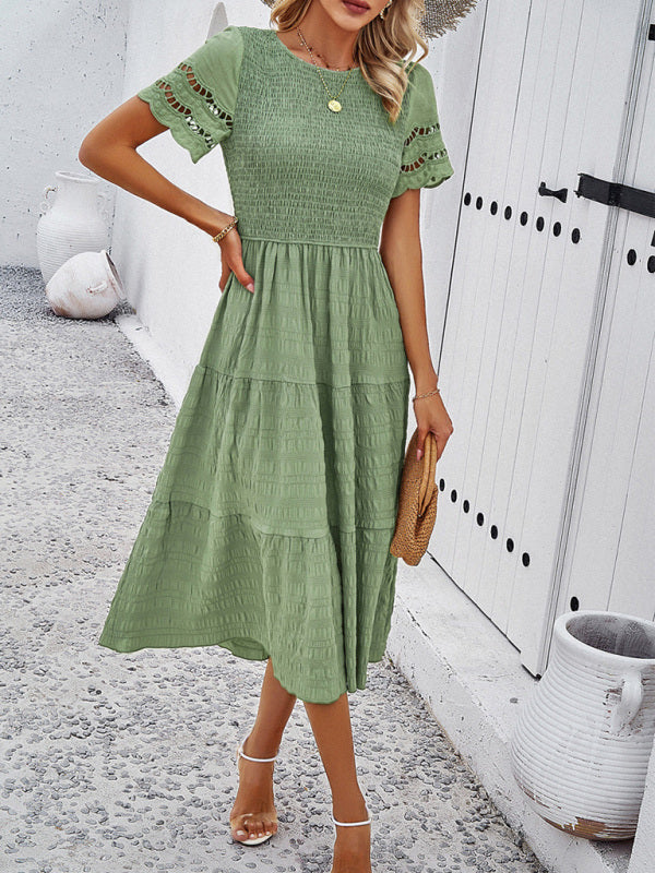 Effortlessly Elegant Dress with a Timeless Design