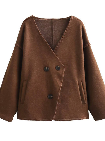 Beautifully Finished Coat in a Timeless Design