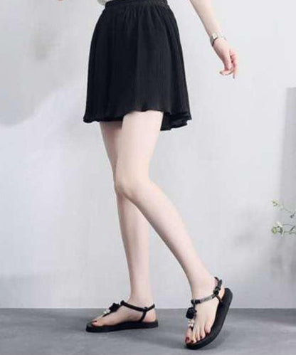 Well Tailored Sandals with a Graceful Silhouette