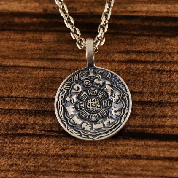 Beautifully Crafted Garment in a Classic Style
