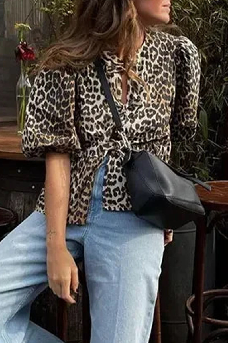 Beautifully Finished Blouse in a Timeless Design