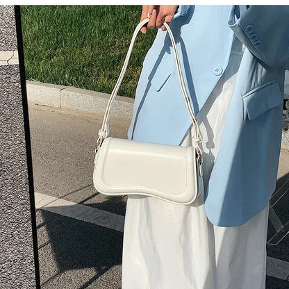 Elegantly Styled Bag for Everyday Wear
