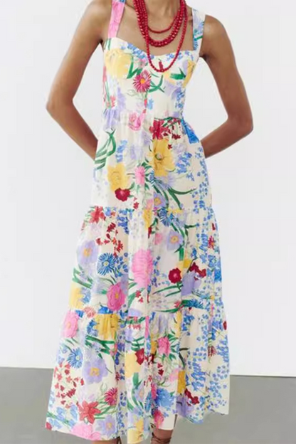 Gracefully Styled Dress for Any Occasion