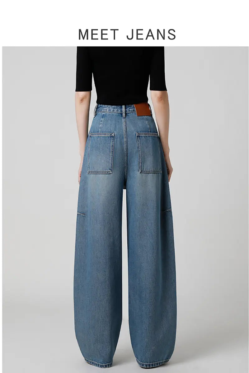 Sophisticated Garment with a Clean Classic Look