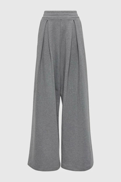 Beautifully Crafted Pants in a Classic Style