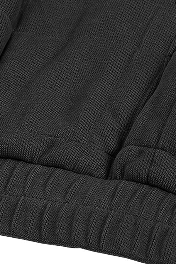 Effortlessly Elegant Garment with a Timeless Design