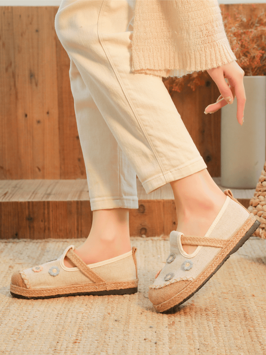 Sophisticated Garment with a Clean Classic Look