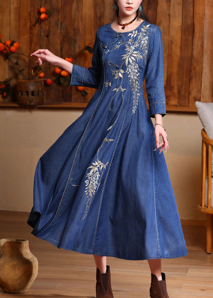 A Vintage Style Dress with Delicate Timeless Details