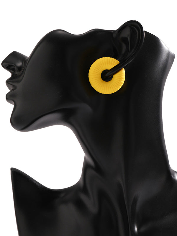 Gracefully Styled Garment for Any Occasion