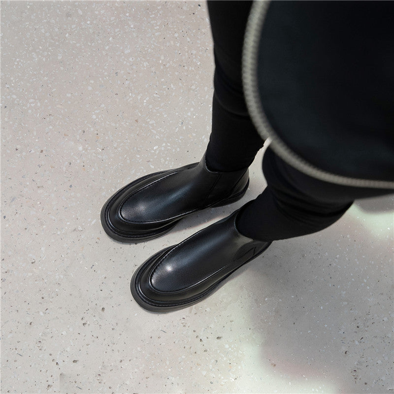 Elegantly Styled Boots for Everyday Wear