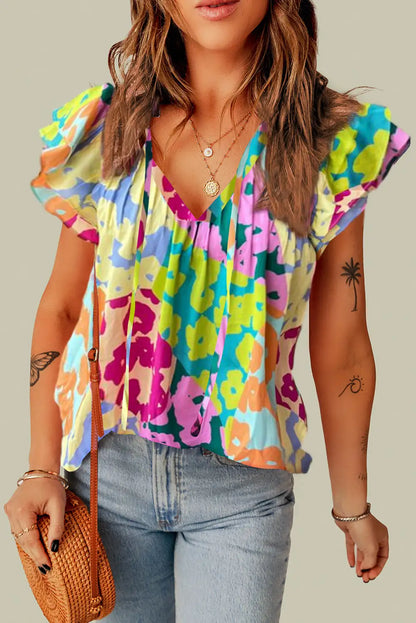 Effortlessly Elegant Blouse with a Timeless Design