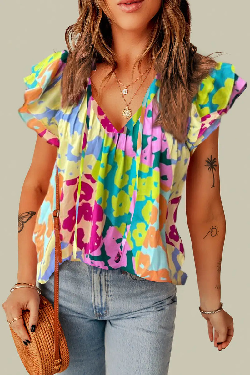 Effortlessly Elegant Blouse with a Timeless Design