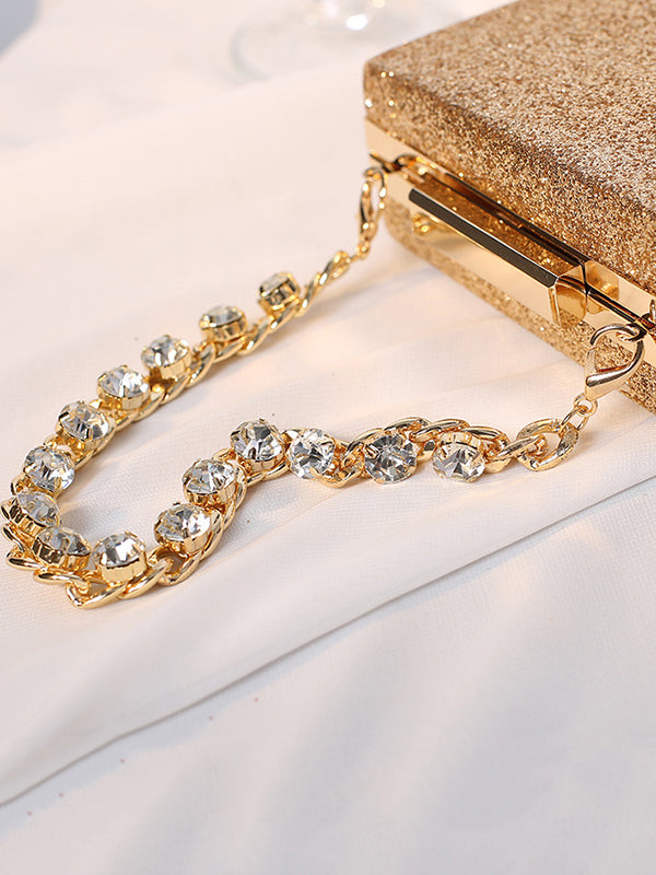 Well Tailored Bag with a Graceful Silhouette