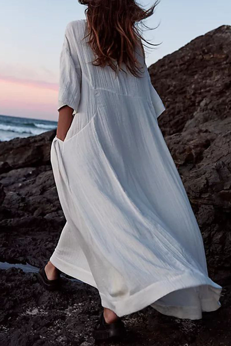 Effortlessly Elegant Dress with a Timeless Design