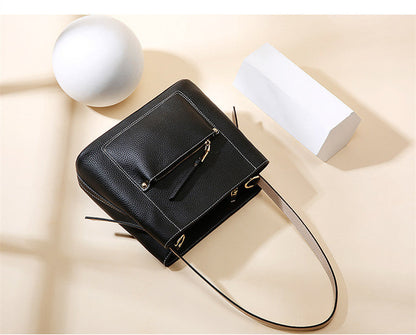 Sophisticated Bag with a Clean Classic Look
