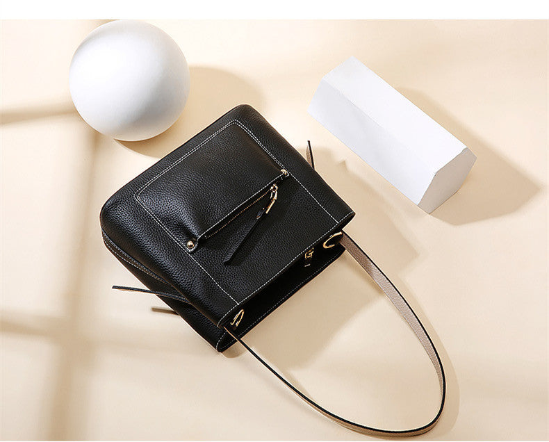 Sophisticated Bag with a Clean Classic Look