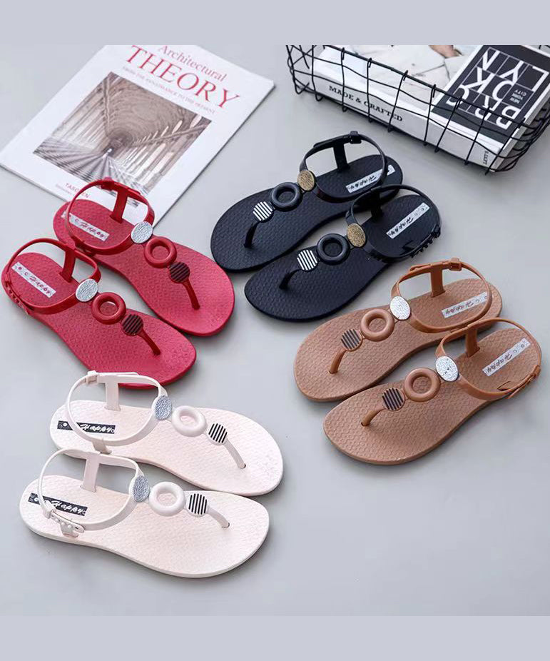 Polished Sandals with an Effortless Classic Look