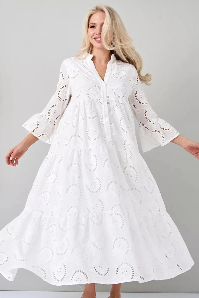 Classic Vintage Dress with a Flattering Fit