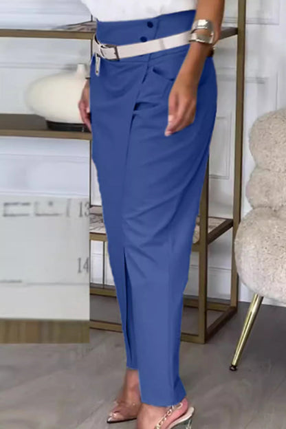 Classic Vintage Trousers with a Flattering Fit