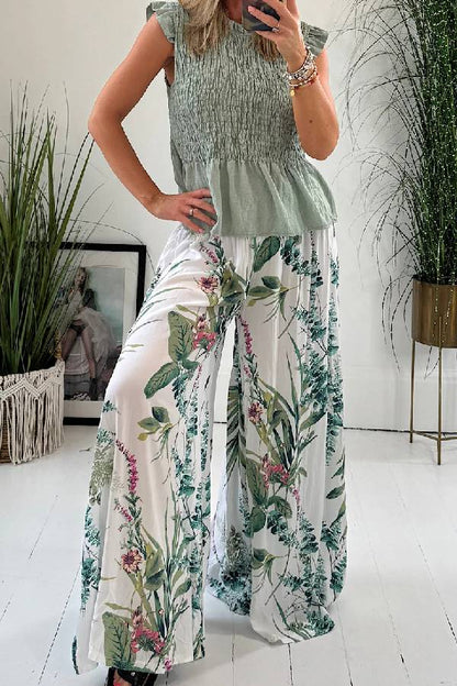 A Vintage Style Pants with Delicate Timeless Details