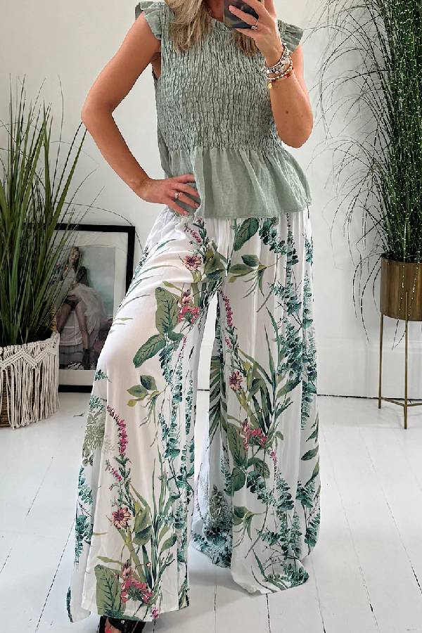 Beautifully Finished Pants in a Timeless Design