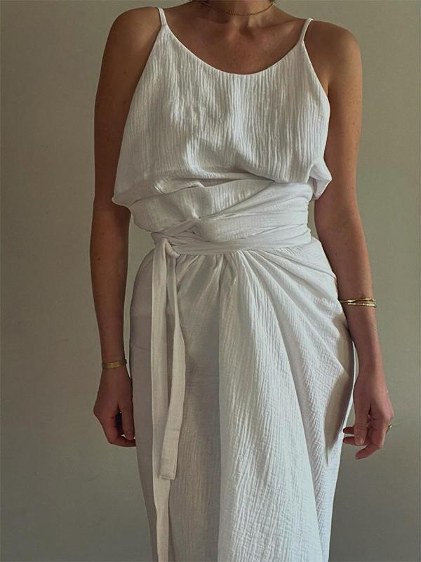 Well Tailored Garment with a Graceful Silhouette