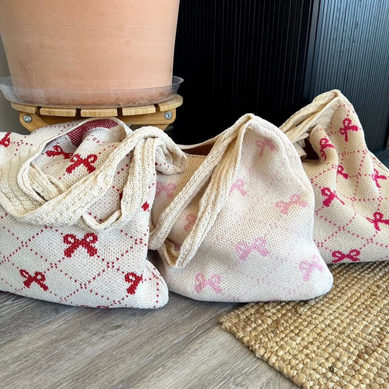 Well Tailored Bag with a Graceful Silhouette