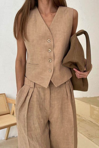 Beautifully Finished Pants in a Timeless Design