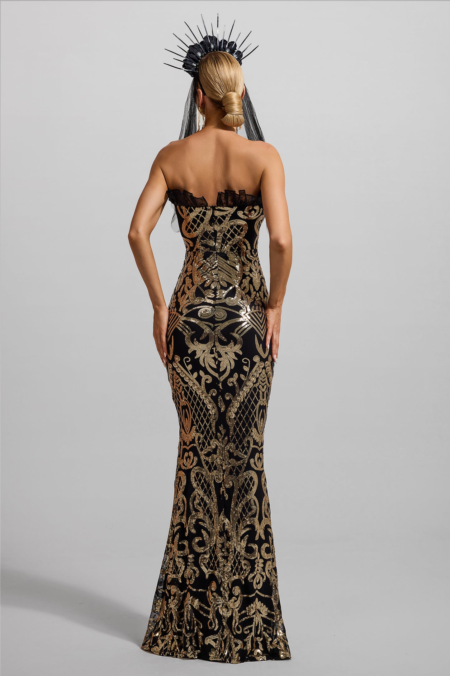 Beautifully Crafted Dress in a Classic Style