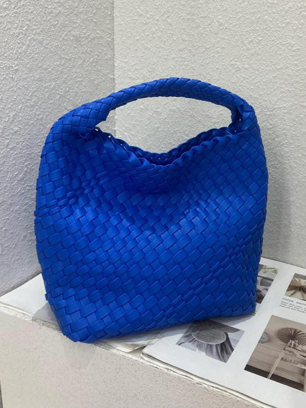 Beautifully Finished Bag in a Timeless Design