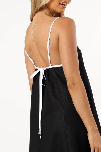 Classic Vintage Garment with a Flattering Fit