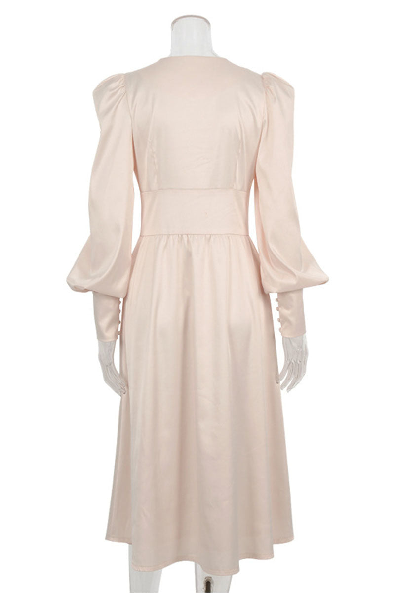 Well Tailored Dress with a Graceful Silhouette